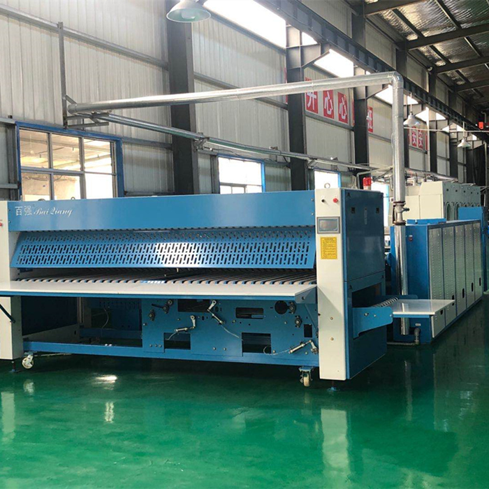 旺季，五星級(jí)酒店都是這么洗滌布草的